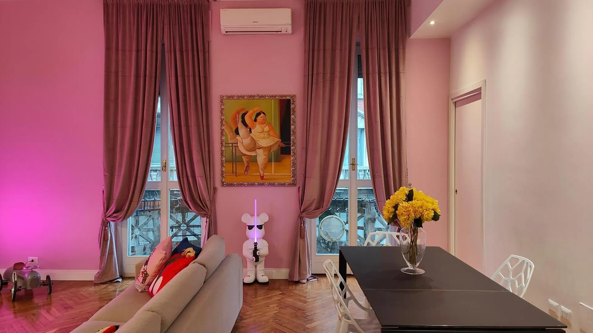9 Guests Apartments, 4 Bedrooms, 4 Baths In Milano Downtown With Ac, Wifi And Subway M1 M2 Airport Connected Apartment