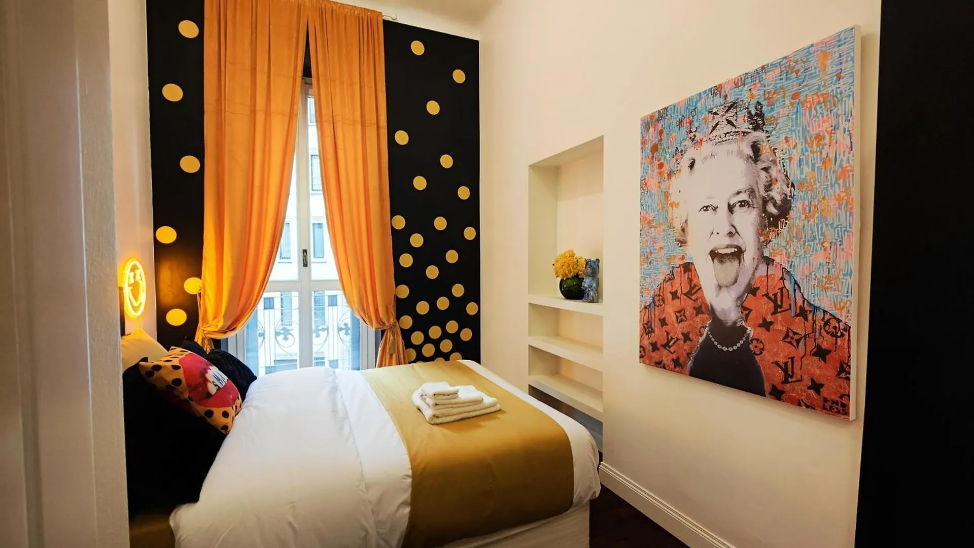 9 Guests Apartments, 4 Bedrooms, 4 Baths In Milano Downtown With Ac, Wifi And Subway M1 M2 Airport Connected
