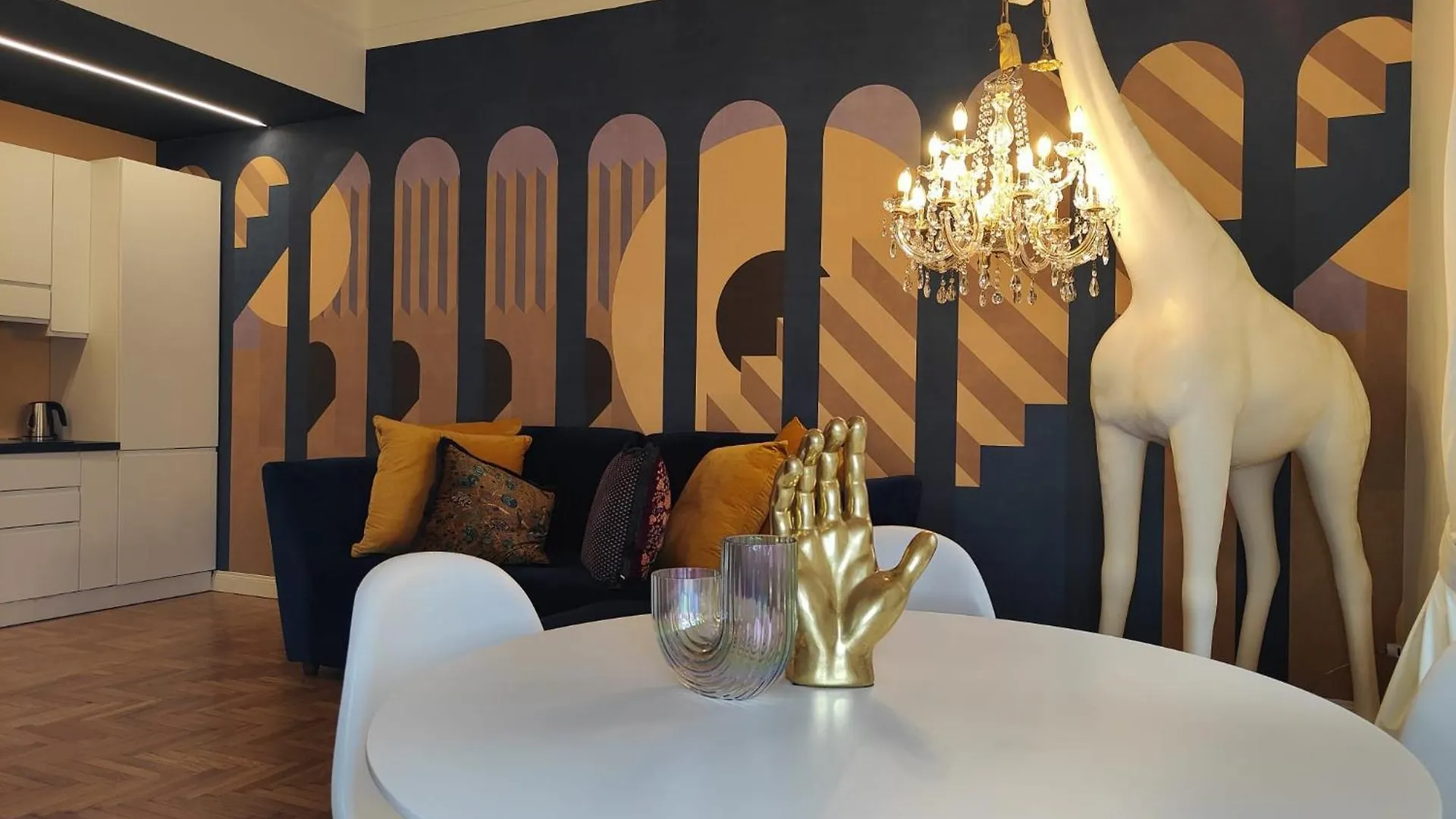 Appartamento 9 Guests Apartments, 4 Bedrooms, 4 Baths In Milano Downtown With Ac, Wifi And Subway M1 M2 Airport Connected